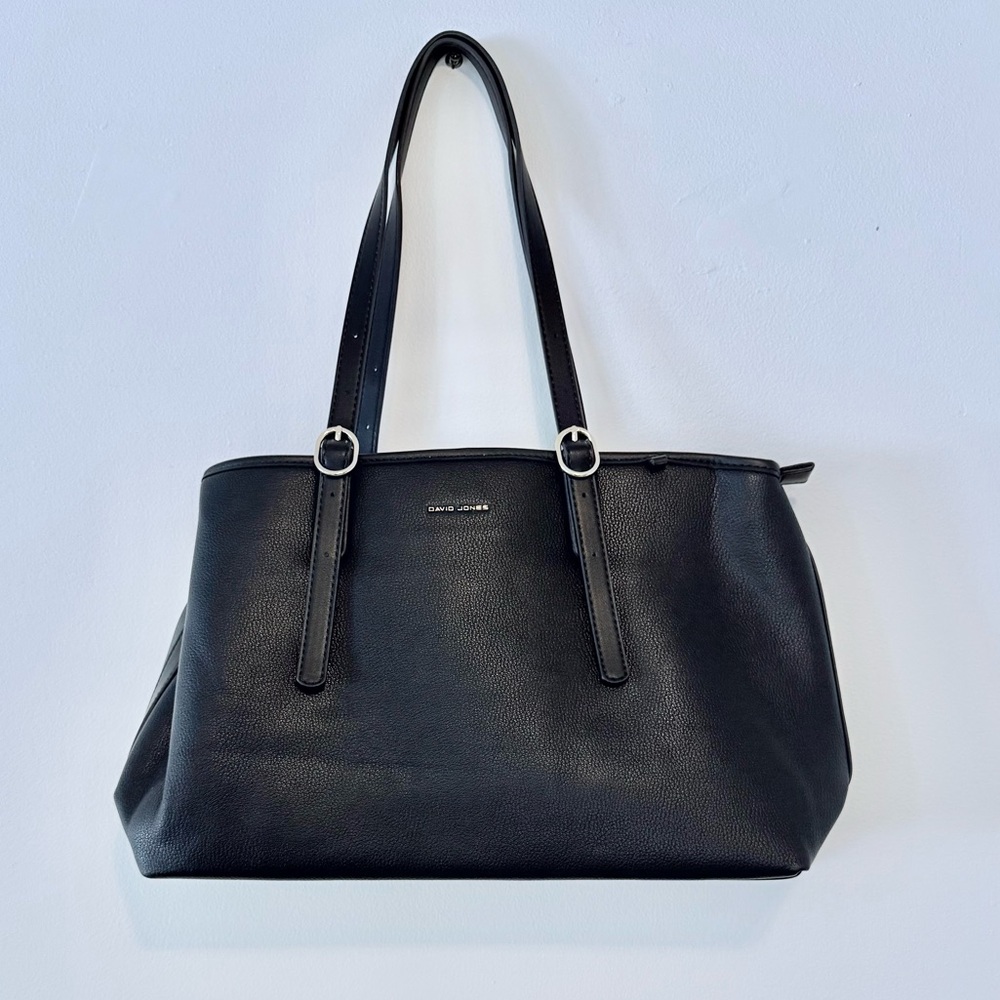 David Jones Paris Brand New Classic Black Zipper Closure Shoulder Bag